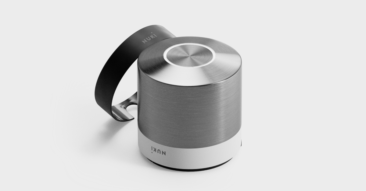 Il design compatto della Smart Lock Ultra con l’anello intercambiabile in bianco e nero.